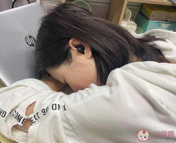 哪種耳機對聽力損害最小 耳機怎么戴更健康