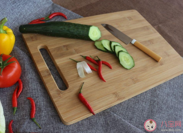 菜板應該選什么材質的 菜板怎么清潔清洗