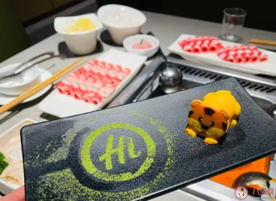 海底撈回應拒絕給棉花娃娃過生日爭議 服務員該給棉花娃娃過生日嗎 海底撈回應拒絕給棉花娃娃過生日爭議 服務員該給棉花娃娃過生日嗎