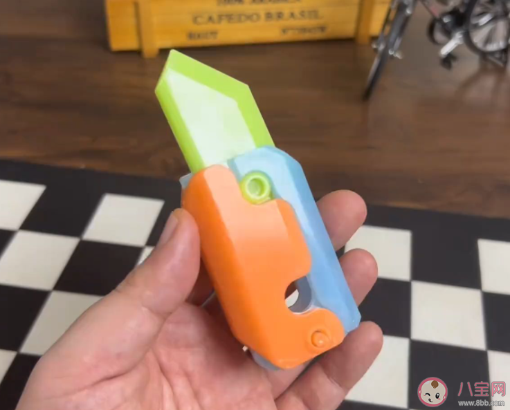 蘿卜刀爆火后創始人仍住出租屋 蘿卜刀是怎么火的