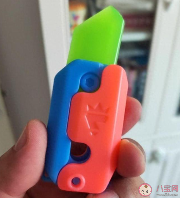 蘿卜刀爆火后創始人仍住出租屋 蘿卜刀是怎么火的