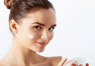 女性每月什么時(shí)候護(hù)膚最有效 女性應(yīng)該如何護(hù)膚