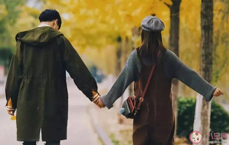 為什么中毒的我還大喊值得是什么歌 《中毒》歌詞歌曲介紹