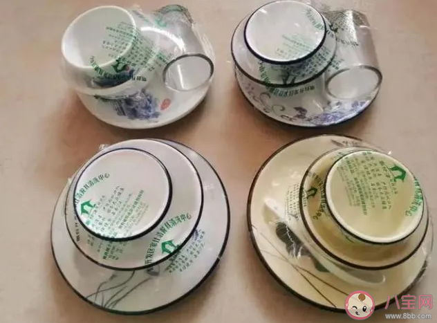 飯店是否應(yīng)該收取餐具費(fèi) 如何看待飯店收餐具費(fèi)