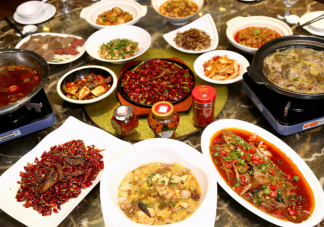 為什么湘菜廚子每人只會做3道菜 湘菜都有哪些特點