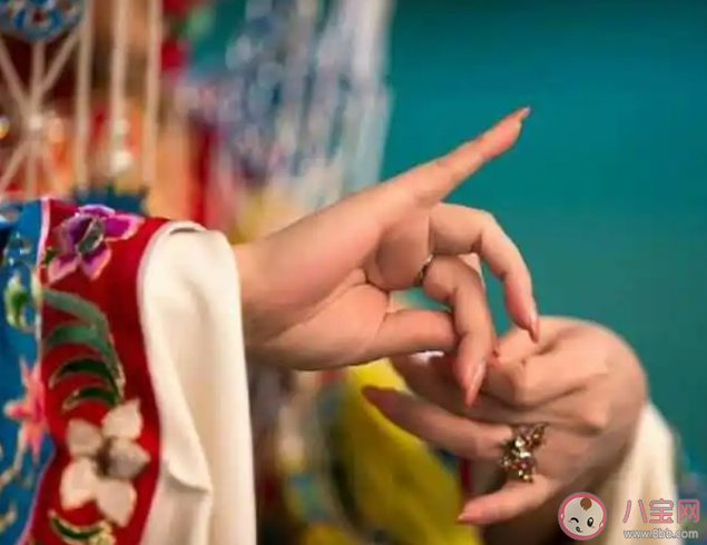 非遺小知識以下哪一項是京劇中旦角的經典指法 螞蟻新村11月18日答案 非遺小知識以下哪一項是京劇中旦角的經典指法 螞蟻新村11月18日答案