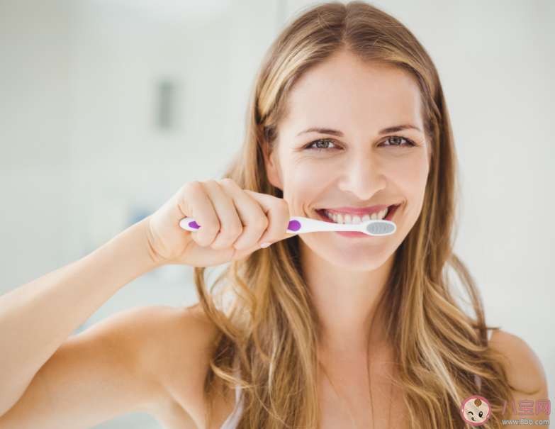 刷牙之前不建議將牙刷蘸濕 刷牙一天刷幾次好 刷牙之前不建議將牙刷蘸濕 刷牙一天刷幾次好