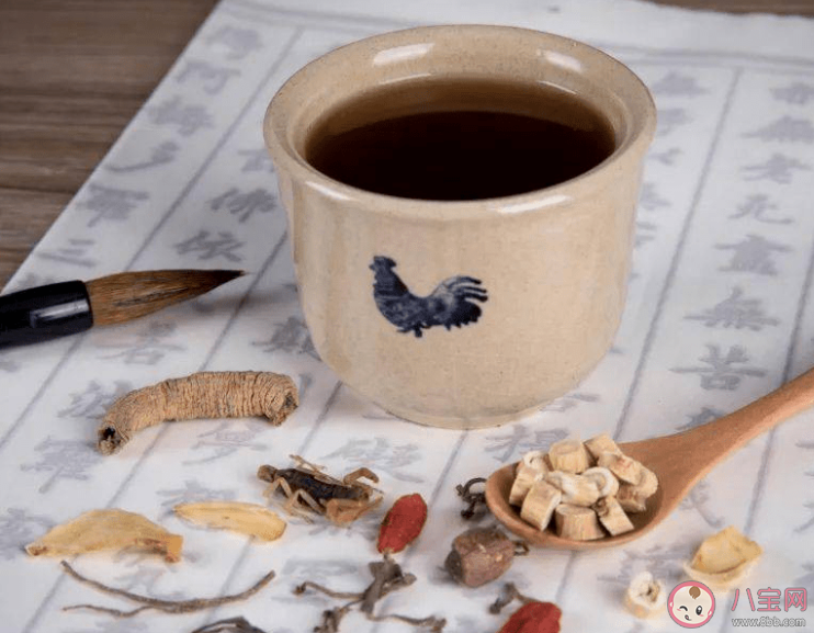 中藥茶飲成年輕人養(yǎng)生新寵 為什么中藥茶飲開始受歡迎 中藥茶飲成年輕人養(yǎng)生新寵 為什么中藥茶飲開始受歡迎