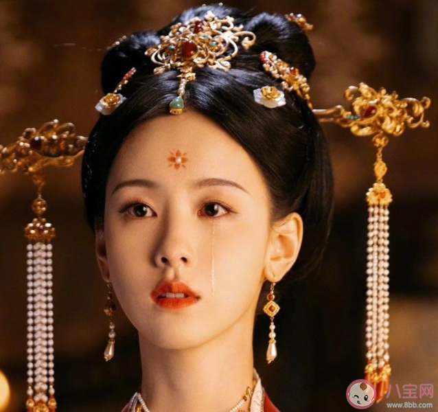 《一念關(guān)山》陳都靈是女幾 何藍逗飾演誰