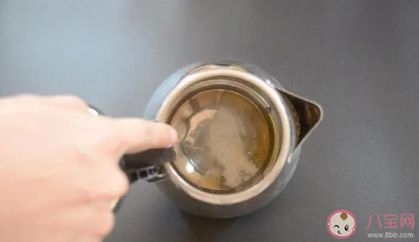壺底有水垢會影響健康嗎 不同的電熱水壺怎么選