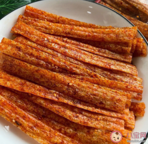 中國人一年吃掉11萬噸辣條是真的嗎 中國人為什么喜歡吃辣條 中國人一年吃掉11萬噸辣條是真的嗎 中國人為什么喜歡吃辣條