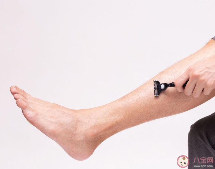 能用刮胡刀刮腿毛嗎 刮胡刀能不能混用 能用刮胡刀刮腿毛嗎 刮胡刀能不能混用