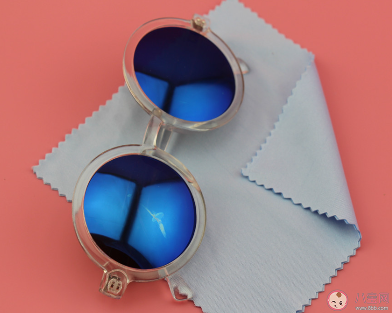 眼鏡布居然不是用來擦眼鏡的 眼鏡布是用來干嘛的