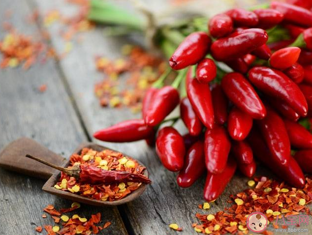 吃辣椒到底降血壓還是升血壓 長(zhǎng)期吃辣和一點(diǎn)辣都不沾哪個(gè)更健康