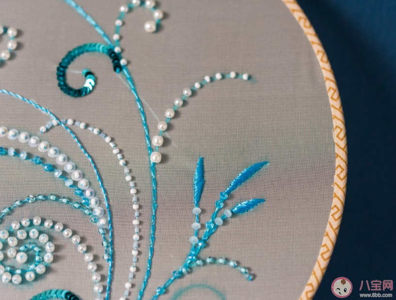 以下哪種刺繡工藝主要用珠子和亮片來創(chuàng)作 螞蟻新村1月2日答案