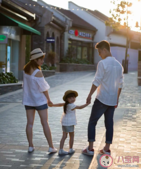 教授建議生個(gè)孩子給一居室 鼓勵(lì)生育怎樣做才有效