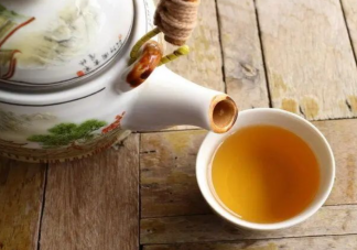 長期喝茶與喝白開水誰更健康 長期喝茶的人最后都怎么樣了