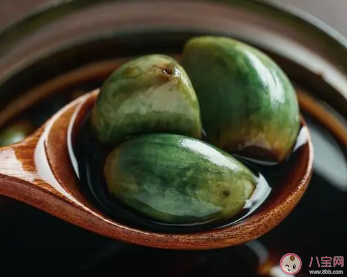 愛吃臘八蒜的人身體好在哪 腌蒜為什么要選在臘八前后