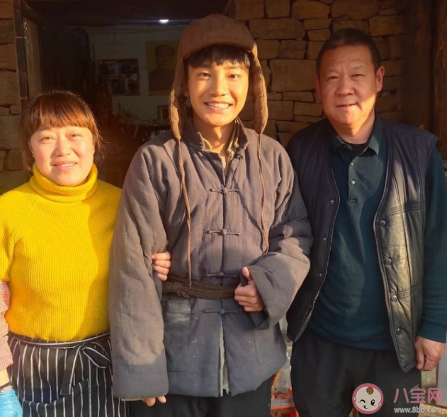 《狗?？炫堋肥歉鶕裁捶牡?《狗?？炫堋放臄z地點在哪里