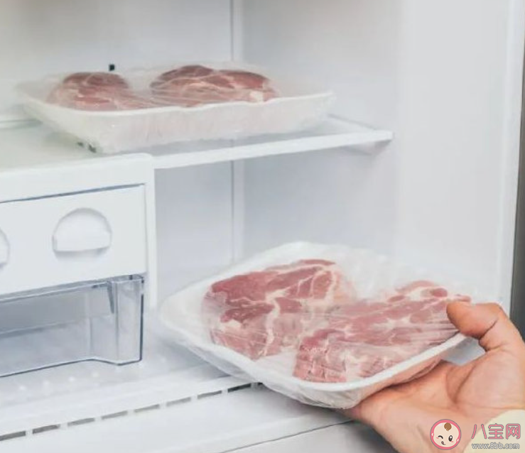 不要再把肉泡水里解凍了 肉應(yīng)該怎么解凍才好