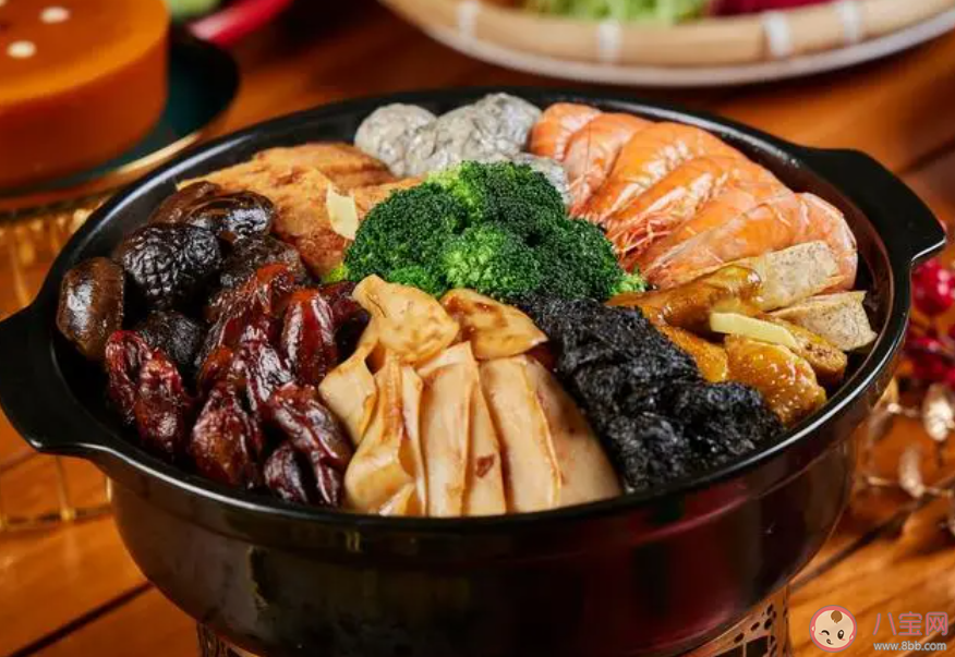 一盆菜里百菜百味說的是以下哪一項年夜飯大餐 螞蟻莊園2月8日答案 一盆菜里百菜百味說的是以下哪一項年夜飯大餐 螞蟻莊園2月8日答案