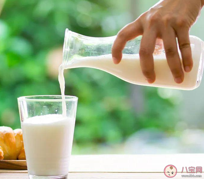 一喝牛奶就拉肚子是咋了 乳糖不耐受可以改善嗎