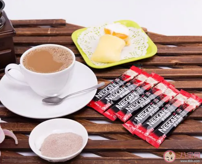 常喝速溶咖啡會(huì)加速衰老嗎 為什么不建議喝速溶咖啡