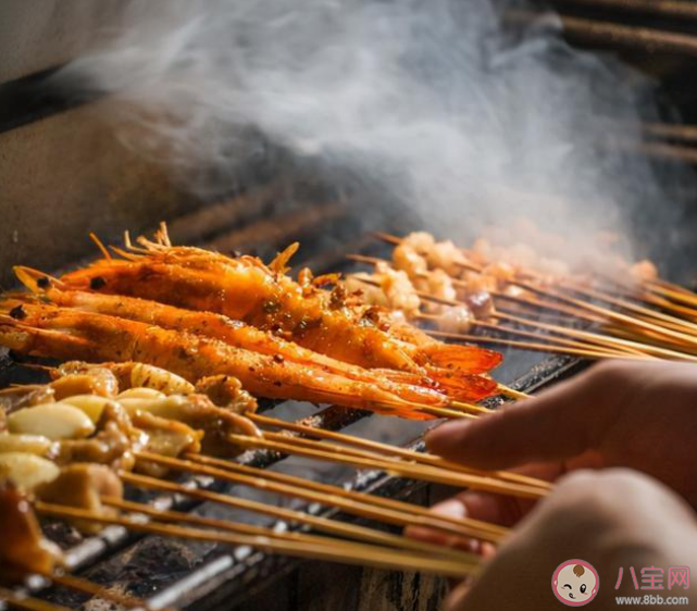超6成90后花銷首位是飲食是怎么回事 你會在飲食上花多少錢