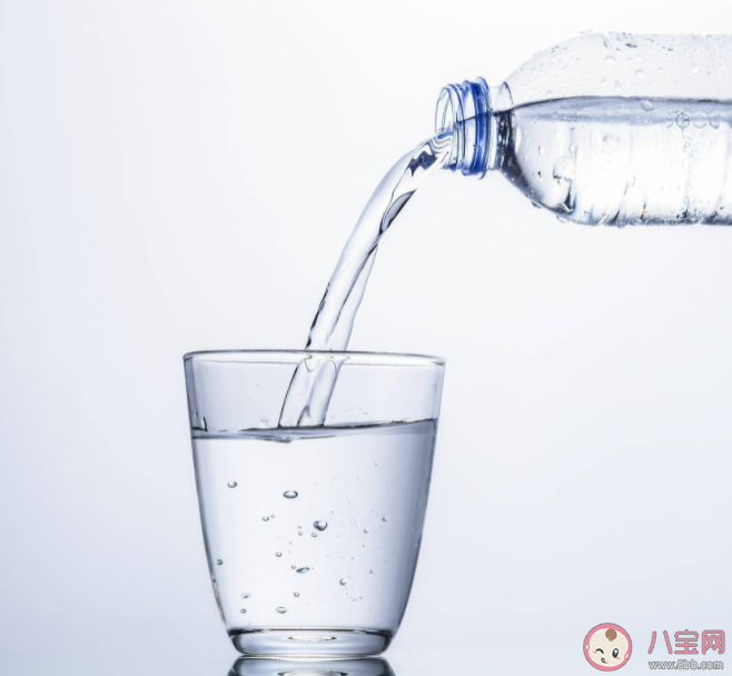 喝涼白開可減少攝入微塑料顆粒嗎 涼白開喝了有哪些好處