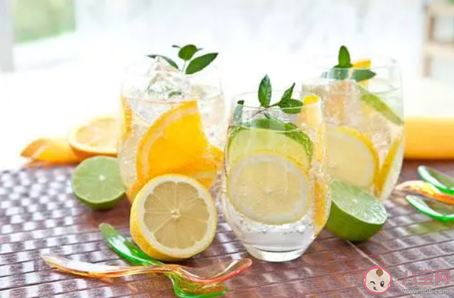 吃冷飲會引起痛經(jīng)有科學(xué)依據(jù)嗎 月經(jīng)期能不能吃冷飲