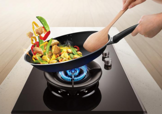 在家做頓飯等于吸20分鐘汽車尾氣嗎 燃氣灶怎樣使用最好