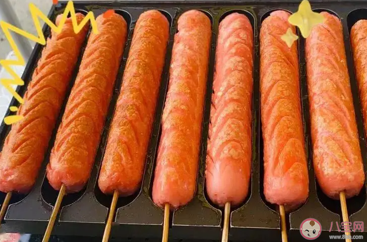 火爆大街小巷的淀粉腸是什么做的 淀粉腸為什么受歡迎