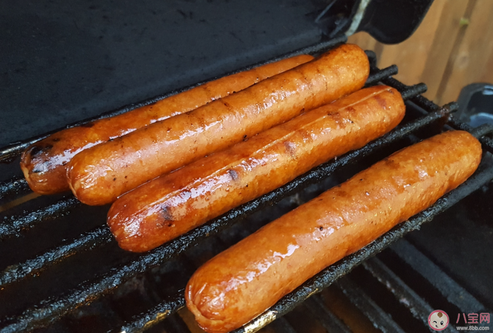 火爆大街小巷的淀粉腸是什么做的 淀粉腸為什么受歡迎