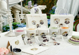 女孩們擠爆喜茶和紙片老公領證 為什么紙片老公這么大魅力