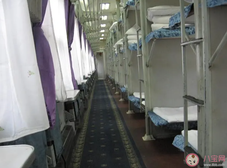 火車臥鋪上中下怎么選擇 坐火車有哪些注意事項