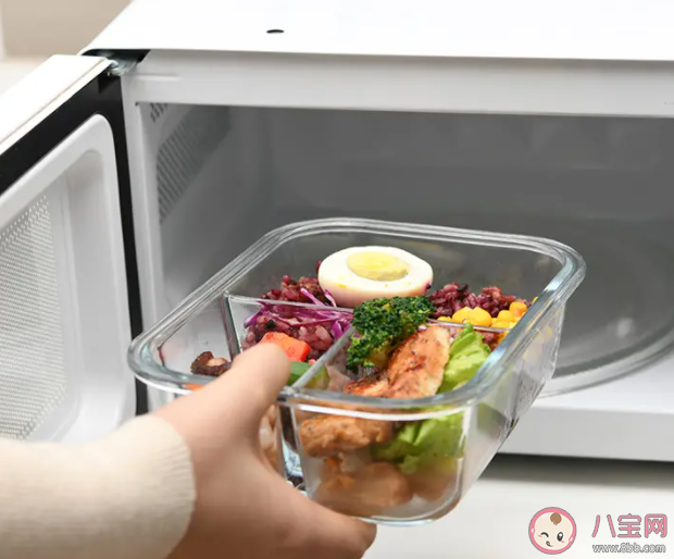 打包盒外賣盒不能放微波爐加熱嗎 哪些食物不能用微波爐加熱